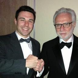 Official #FistBump-er of @WolfBlitzer, sales @Zoom, @recapped advisor, Wall St Enthusiast, & Part-Time Wisenheimer. Tweets reflect only my opinion