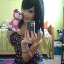 Soy super amiguera, fiestera, me encanta bailar y divertirme con mis amigos! RP en @By_Latino ! 41691820