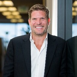 I empower entrepreneurs, advise startups, and am the CEO of Andris Pukke Global Partners. Ask me anything!