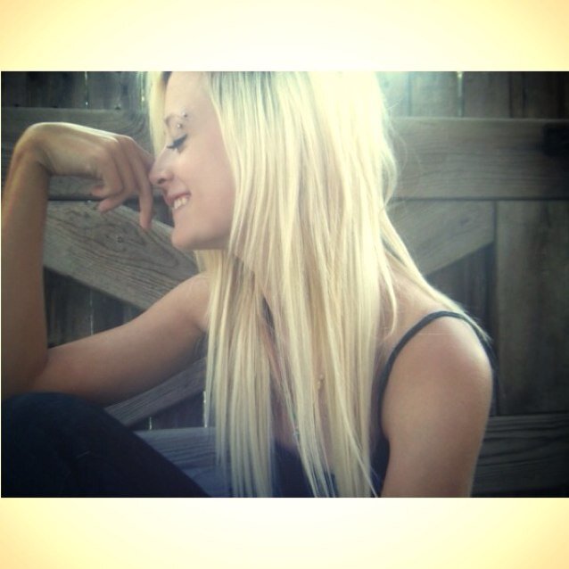18. Single Mommy to L. Wine lover. Blonde. Waitress.