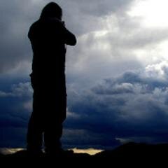 كم أعشق دعوات كبار السن لانيَ علىَ يقين انها تخرج مِن القلب..♥