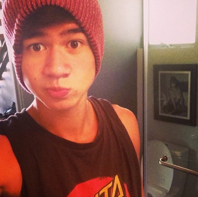 Calum will follow you i promise :) Don't give up!

Follow me on my main @stylesbumcraic and I can try and help you get a Calum follow, just tweet me! :)