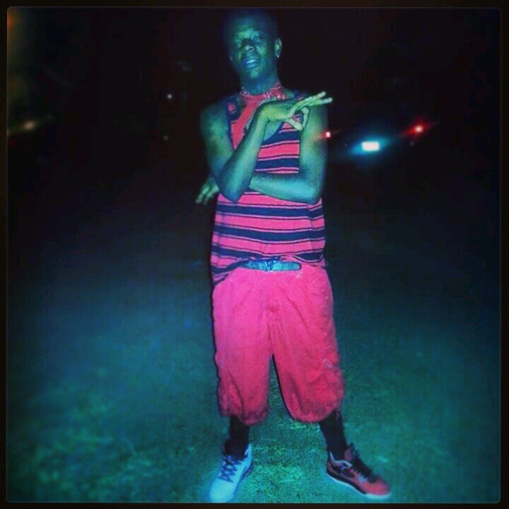 Shit Aint Even Bout Me NoMo R.I.P. David DJ Hall Neva 4Get U Dawg :Fuc 12 Free My Ppl God Bless Da Dead!!! B^LAAAT B^LAAAT