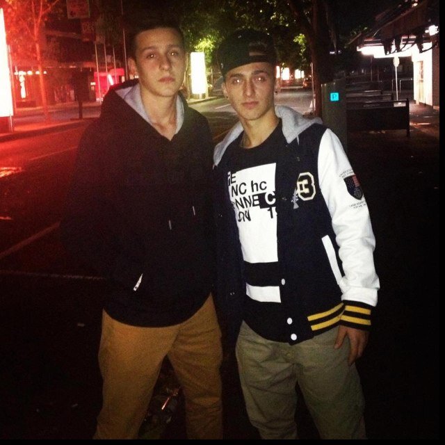 thompson_ic's profile picture. | |!! follow me and i will follow back