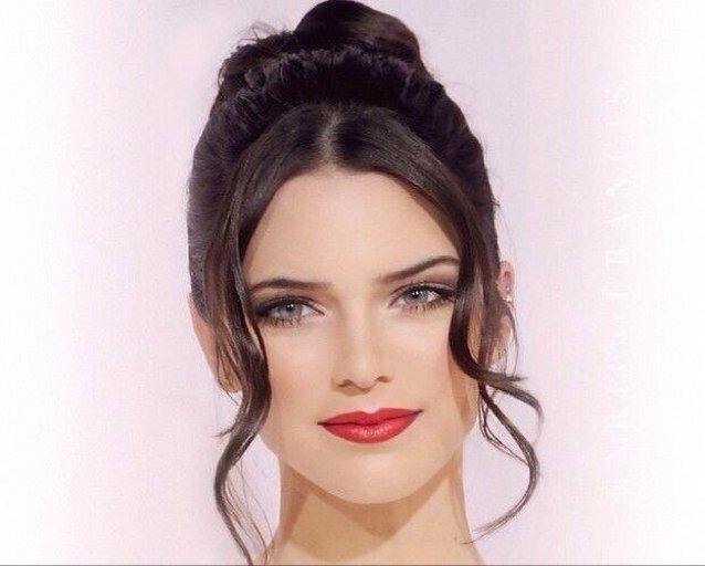 Kendall Jenner. @KJennerFraud is my TWIN • Basic me • mentally dating Liam and Horan because I want to [RP/FL]