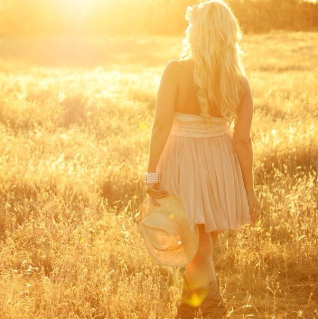 Louisiana lady with a lot of southern sass! Any questions : http://t.co/6jFul17sVB you know what to do.