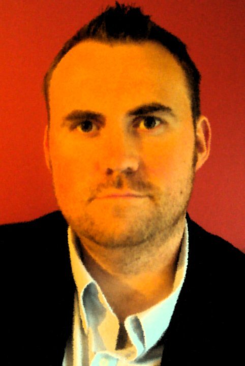 I help normal people start and develop rewarding careers speaking and running workshops in primary schools in the UK and elementary schools in the US.
