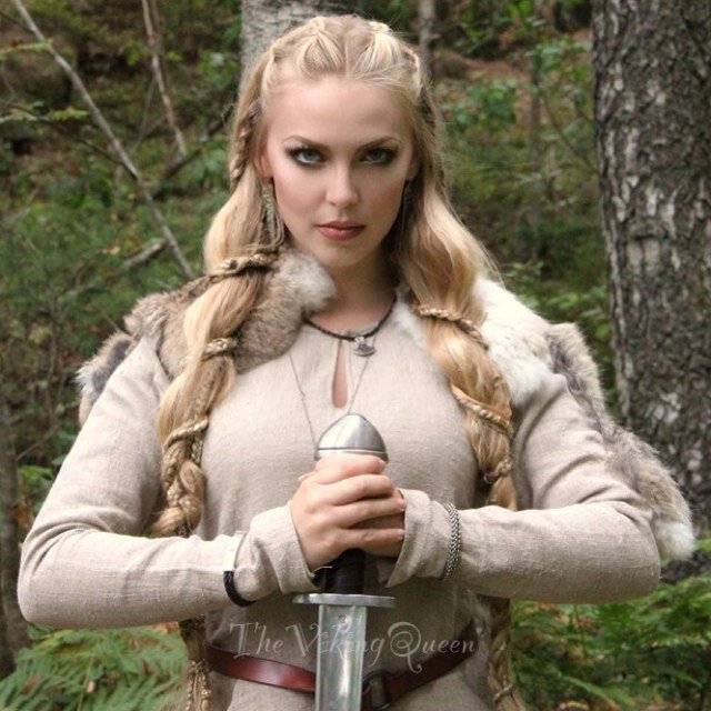 Sól Geirsdóttir aka The Viking Queen ~Vocalist/Songwriter in Vǫluspá~