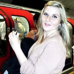 TiffanyDutoit's profile picture. Looking for a #marketing #communication #digital internship @NewYork