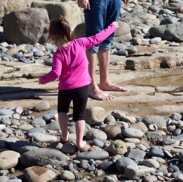 STRduo's profile picture. Married to @drothamel, mom to 3, Realtor on a quest to stop people from writing checks at the grocery store.