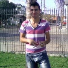 Oqe eu sinto por vcê ñ é paixão,é amr. Daqeles qe vcê sente uma vez na vida e sabe qe é pra smpre sabe qe aqela pessoa foi feita pra vc, só pra você ♥ p. Namoo'