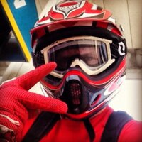 Jeremy (@jrvoreis) 's Twitter Profile