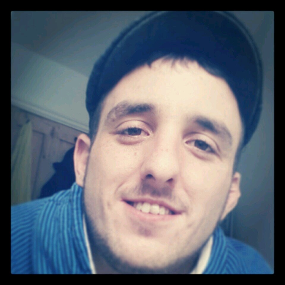 Gurn90's profile picture. Live Laugh Love