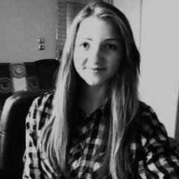 Heloo, I'm Beata and I'm from Poland.I listen to different music. I'm ordinary girl.
