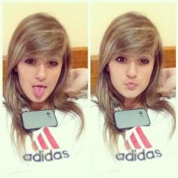 ex-model 14 anos , skatista feliz com os momentos certo e errados . A vida é para quem topa qualquer parada. Não para quem pára em qualquer topada.