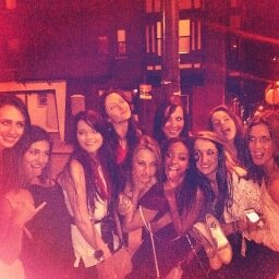 SJU Comm Major, giving advice, funny stories and girl code! Go to my website! http://t.co/9d5IhI4wsB