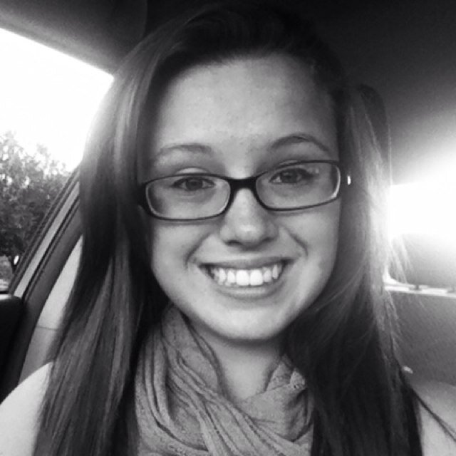 Hello!! As you can see my name is Malina! Im 18 and am getting ready to start my career in the military! #USNavy