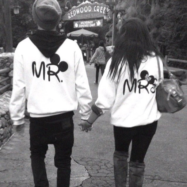 I'm 19. I'm marrying my high school sweetheart next year. I'm just looking for friends that understand whats happening in my life :) D is my one true love♥