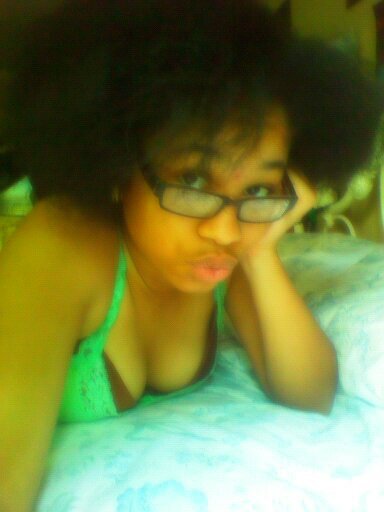 Waz poppin wit you Follow_me I Follow_back ( the life you livin aint worth livin for if you aint livin it right)#YMCMB #FB #