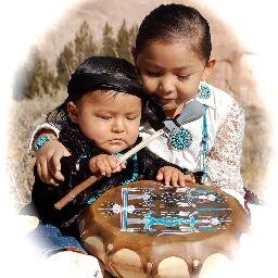 Tó'aheedlíinii, Tsótsohnii, Áshįįhí, Tsénjikiní
Diné bizaad yee yáłti'í.