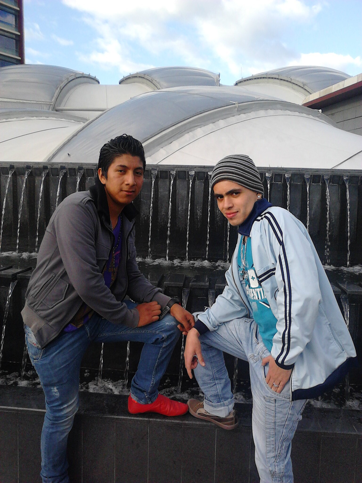 fabianxfunca's profile picture. SI QUIERES SER UN AMIGO MAS AQUI ESTARE SIGUEME Y TE SIGO O AGRGAME AL FACEBOOK COMO... FABIANX PERDOOMOX .O EL WHATSHAPP 3183881609