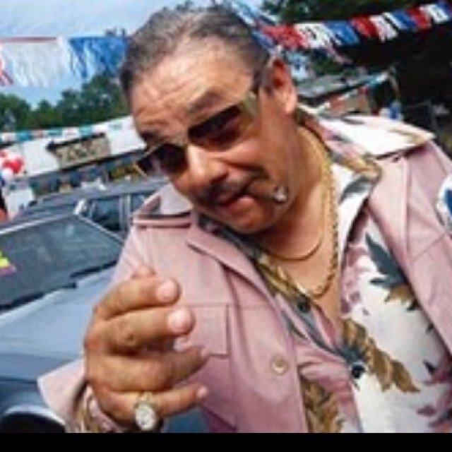 RogerDeeems's profile picture. slangin cars like candy bars!