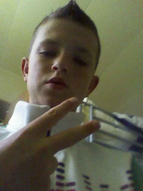 ricky, mn lach maatje , loveuu xx @hartjevall