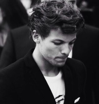 Hii, your fav will follow you:-) acc for @N0UISWIFI_ follow them x
