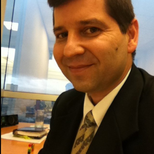 PepeSmile's profile picture. 