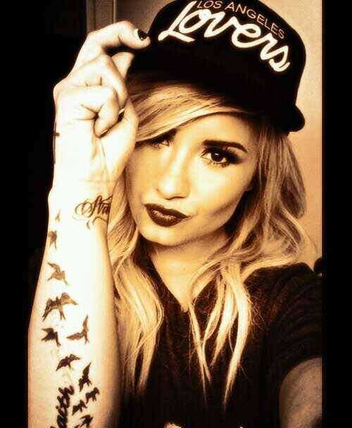 Justin, Harry, Zayn, Niall, Louis and Liam are my idols