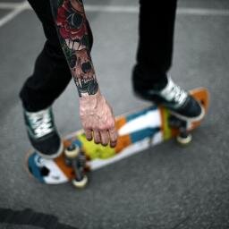 OtroGafapasta_'s profile picture. 'I was born this way.' Lana del Rey como diosa. ¿Sin Miley? Nada. Directioner Boy y orgulloso de mis 5 idiotas. A kilómetros de mi pequeña.