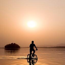 semantic mediawiki with information for and by (sometimes semi)(neo)nomads, started as cheap travel wiki