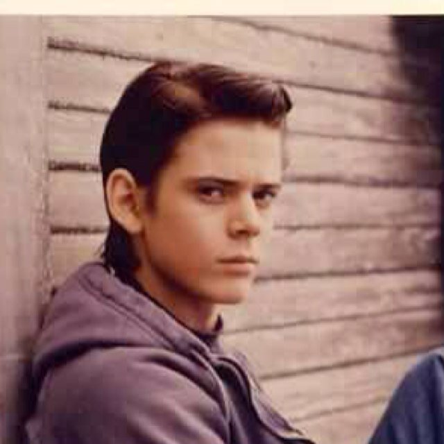 I'm ur average kid greaser 14 years old single