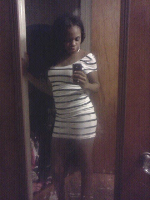 Lovinq malyah everythinq I do is for her ,small circle dnt fuck wit bitches dey juz cant be trusted...rip bud freeyale,freepaper,freeboom