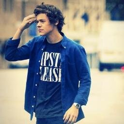 DIRECTIONER LATINA! Que puedo decir... Desde que conozco estos 5 chicos no tengo vida social. AMO A ONE DIRECTION Y 5SOS! #Directioner #5SOS #Onedirection!!