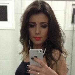 Novo FC o outro foi hackeado :/ Since: 09/09/2013 @Paulafernandes7 seguiu meu outro fc em 09/02/2012 :)