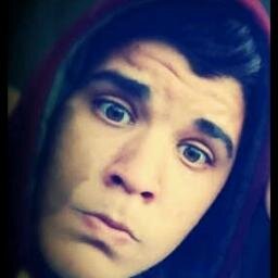 Actualmente llendo al colegio 5to año 2013.Tengo 16 años y me llamo julian que es obvio. =)
