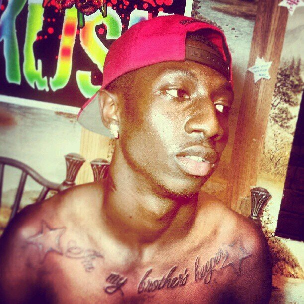 Just ahh Black boy trynna make it in life I gotta get it on my own BasketballPlayer#24|ChocolateGuyC|FollowMeOnTwitter| 18 Young&Free