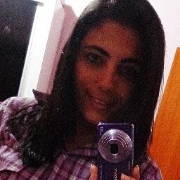 Aquela que mesmo errando, sabe dizer eu te amo para uma pessoa. http://t.co/makZ3JdGH5