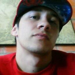 Não tão foda como alguns acham, nem tão decepcionante como muitos querem. Sou o que sou e foda-se o que os outros pensam.