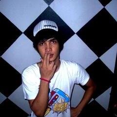 juni0rangga's profile picture. SENYUM SANG PEMBERONTAK ☺|Manchester United | brutal asal taqwa | PERSIJA NEVER DIE | OREN KOTA HUJAN