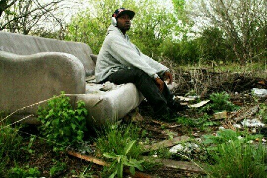 OnelessPoet's profile picture. I'm human, i say shit . enjoying human nature