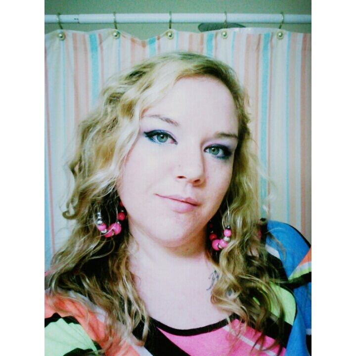 I live, I breathe, I laugh, & I love wt all that I am . I just do me and im content with myself & who I am everything is as it should be
