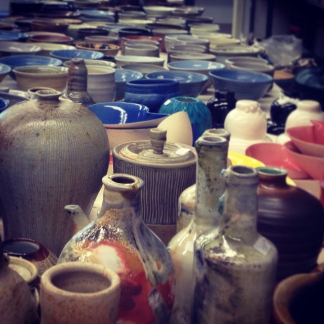Tweeting all things University of Manitoba Ceramics including news on up coming shows and sales