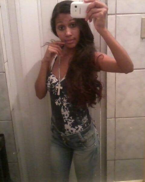 sou uma menina muito querida e meigah