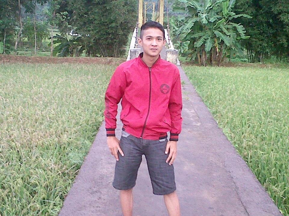 esasanjaya2's profile picture. 