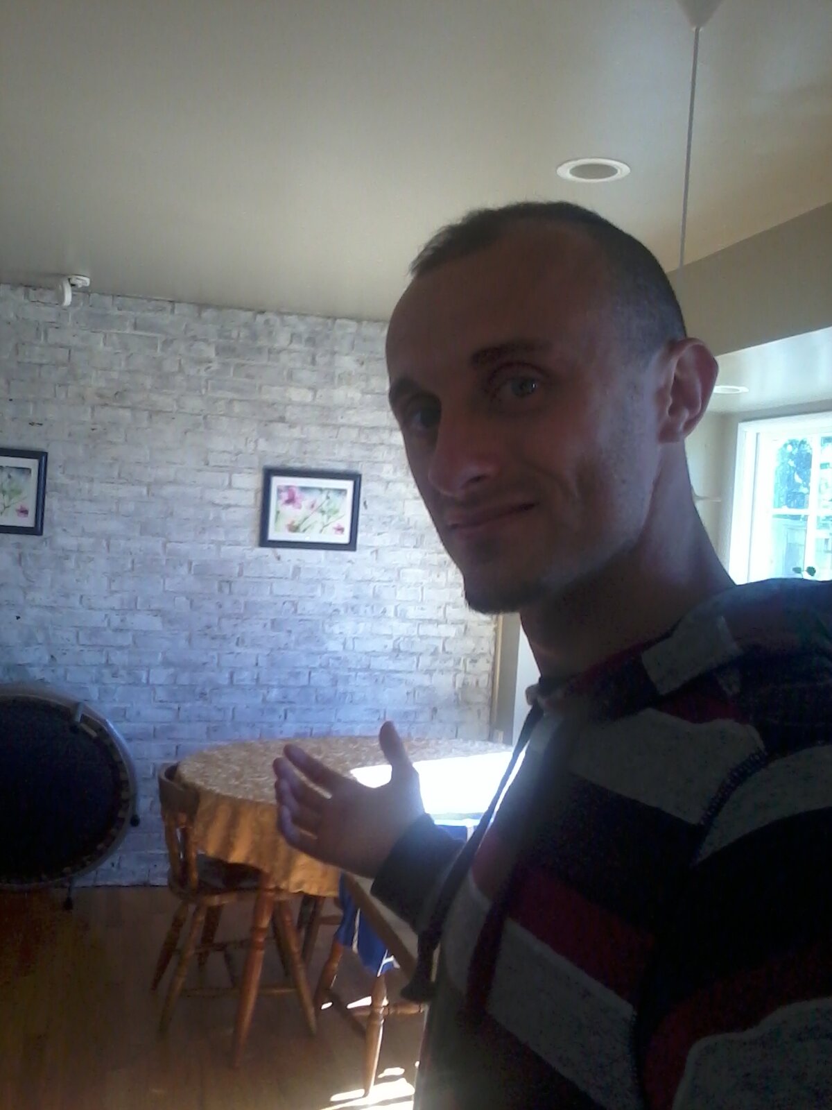 Soccer player. I enjoy playing and watching sports. Always ready to have fun and meet new people.