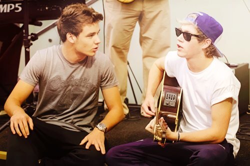 Sinatra_Malik's profile picture. @zaynmalik we miss you. One Direction is where you're meant to be.