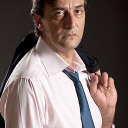 BIOLOGIST / ACTOR
