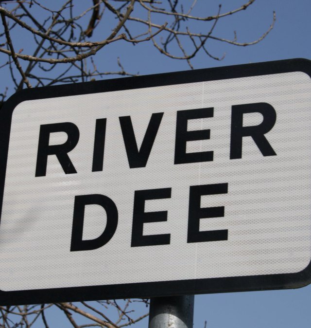 Dee Catchment Partnership staff tweeting news & views on understanding, managing and enjoying the waters of the River Dee.